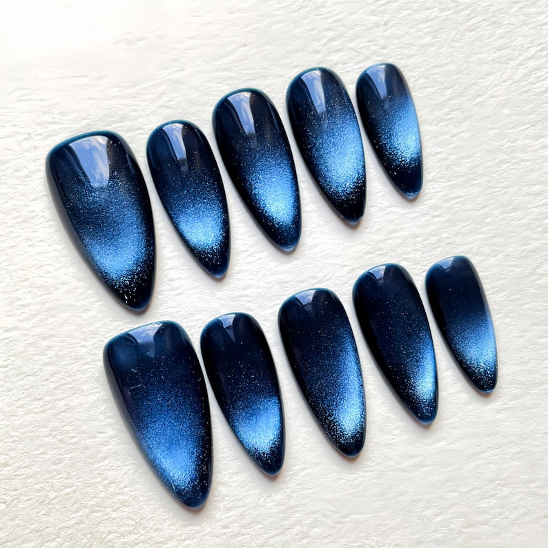 Durable, reusable cat eye press-on nails that provide a chip-resistant, professional manicure look in seconds.